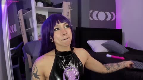 Raven Witch online show from 01-25-25, 12:17