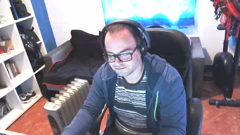 ravingr3d3 online show from 02-18-25, 12:17