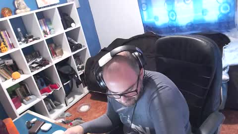 ravingr3d3 online show from 10-31-25, 09:21