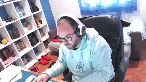 Snapshot of ravingr3d3 chatting on 12-03-25, 09:51 ravingr3d3 online show from 12-03-25, 09:51