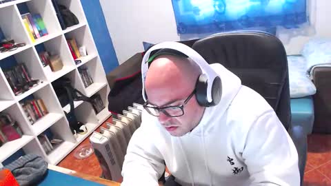 Snapshot of ravingr3d3 chatting on 12-18-25, 10:21 ravingr3d3 online show from 12-18-25, 10:21