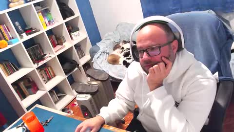 Snapshot of ravingr3d3 chatting on 01-05-26, 10:13 ravingr3d3 online show from 01-05-26, 10:13