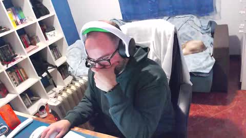 Snapshot of ravingr3d3 chatting on 01-06-26, 10:23 ravingr3d3 online show from 01-06-26, 10:23