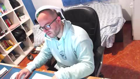 ravingr3d3 online show from 02-02-26, 09:52