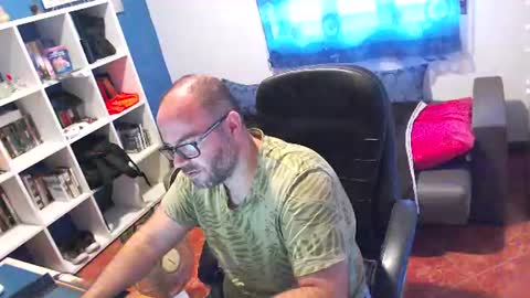 ravingr3d3 online show from 06-30-26, 08:15