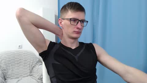 Snapshot of ray_booy chatting on 11-18-25, 05:17 Ray Booy online show from 11-18-25, 05:17