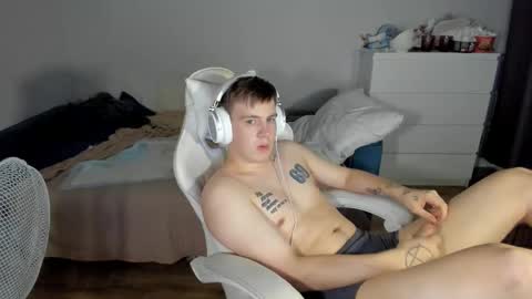 Ray online show from 10-15-25, 10:21