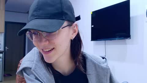 Ray-Ray online show from 01-07-26, 04:48