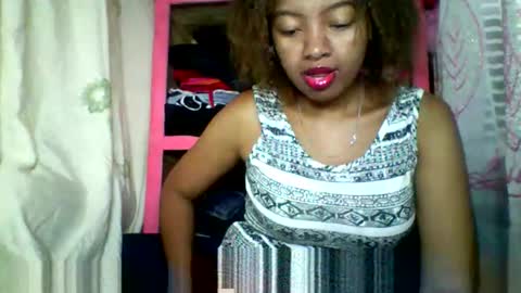 Snapshot of rayana_69 chatting on 05-12-26, 07:16 rayana_69 online show from 05-12-26, 07:16