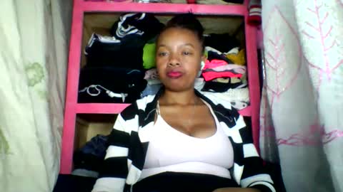 Snapshot of rayana_69 chatting on 05-15-26, 11:12 rayana_69 online show from 05-15-26, 11:12