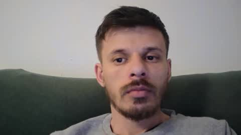 Snapshot of rayann27 chatting on 05-16-26, 12:18 rayan online show from 05-16-26, 12:18