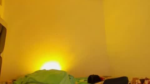 Snapshot of raydevil_ chatting on 11-12-25, 05:13 Rayn online show from 11-12-25, 05:13