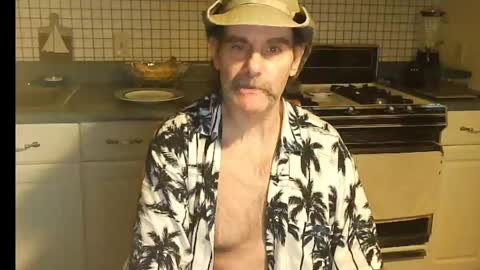 Ray online show from 09-30-25, 06:29