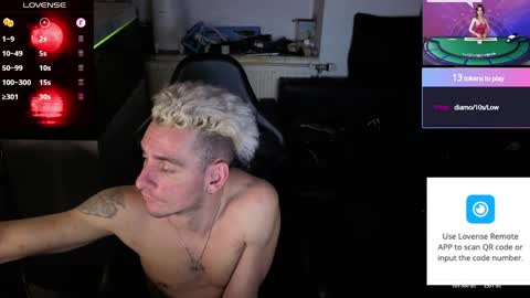 Snapshot of rayzel_white chatting on 05-22-26, 01:46 Rayzel White online show from 05-22-26, 01:46