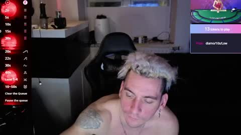 Snapshot of rayzel_white chatting on 05-29-26, 01:14 Rayzel White online show from 05-29-26, 01:14