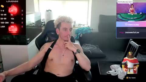 Rayzel White online show from 07-03-26, 03:18