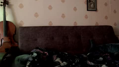 Snapshot of raziel_haze chatting on 02-22-25, 10:07 Yrriel Strife Candy-Demon Caveboy mr. Cringe online show from 02-22-25, 10:07