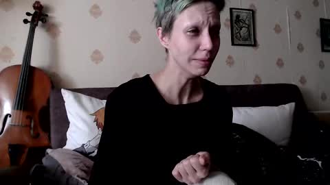 Snapshot of raziel_haze chatting on 02-23-25, 10:28 Yrriel Strife Candy-Demon Caveboy mr. Cringe online show from 02-23-25, 10:28