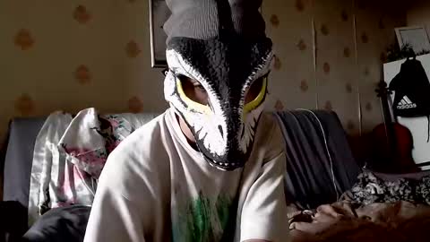 Snapshot of raziel_haze chatting on 10-09-25, 12:47 Yrriel Strife Candy-Demon Caveboy mr. Cringe online show from 10-09-25, 12:47