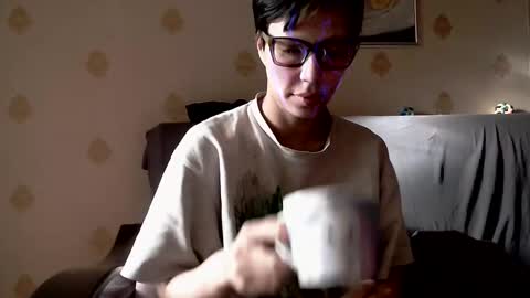 Snapshot of raziel_haze chatting on 10-13-25, 06:57 Yrriel Strife Candy-Demon Caveboy mr. Cringe online show from 10-13-25, 06:57