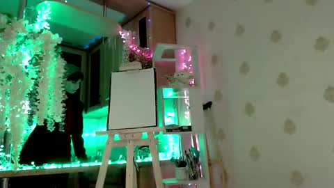 Snapshot of raziel_haze chatting on 10-23-25, 04:56 Yrriel Strife Candy-Demon Caveboy mr. Cringe online show from 10-23-25, 04:56