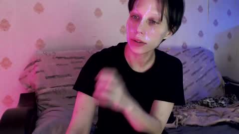 Snapshot of raziel_haze chatting on 12-05-25, 05:16 Yrriel Strife Candy-Demon Caveboy mr. Cringe online show from 12-05-25, 05:16