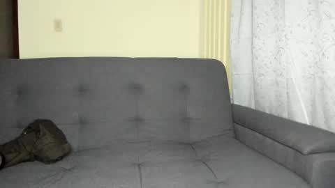 Snapshot of raziel_kain chatting on 12-16-25, 04:39 Raziel online show from 12-16-25, 04:39