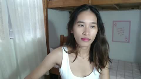Snapshot of rea_petite chatting on 09-19-25, 12:34 Yna online show from 09-19-25, 12:34