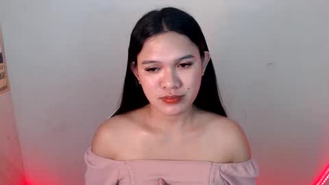 Snapshot of ready2care4youbabe chatting on 05-19-26, 04:57 Beth online show from 05-19-26, 04:57
