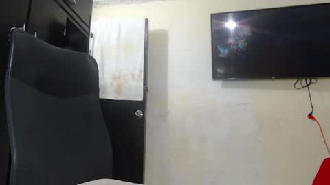 Snapshot of real1dk chatting on 12-06-24, 03:52 Sthith online show from 12-06-24, 03:52