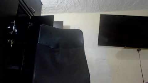 Snapshot of real1dk chatting on 12-30-24, 03:14 Sthith online show from 12-30-24, 03:14