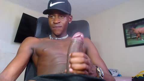 Snapshot of real1dk chatting on 02-06-25, 07:29 Sthith online show from 02-06-25, 07:29