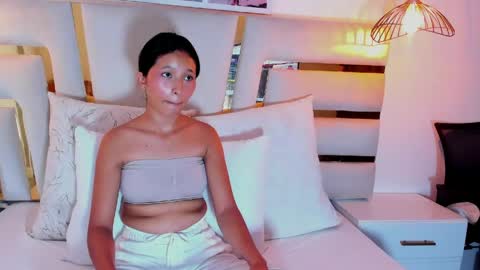 Snapshot of real_doncella_pussy chatting on 05-16-26, 01:43 DONCELLA online show from 05-16-26, 01:43