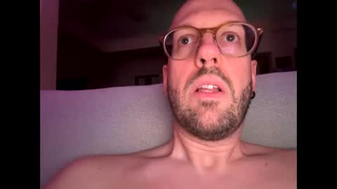 Snapshot of realhorsedick chatting on 06-08-26, 01:20 HugeSecret online show from 06-08-26, 01:20