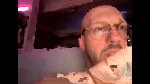 Snapshot of realhorsedick chatting on 06-08-26, 01:28 HugeSecret online show from 06-08-26, 01:28