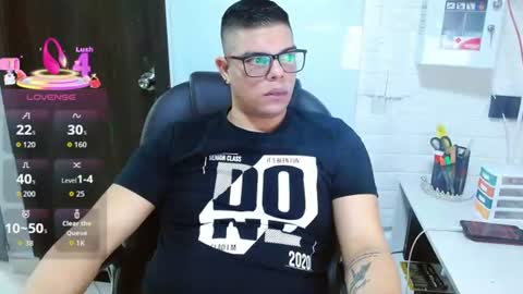 Snapshot of realjoel chatting on 06-23-26, 03:54 Joel online show from 06-23-26, 03:54