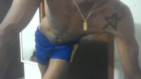 Snapshot of realmenol24k chatting on 06-16-26, 04:26 SexyFlacko online show from 06-16-26, 04:26