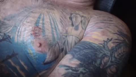 Snapshot of realrubpirate chatting on 01-25-25, 08:31 realrubpirate online show from 01-25-25, 08:31