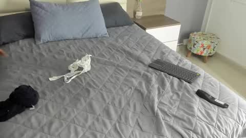 I invite you to my birthday on November 3th  online show from 09-20-25, 07:37