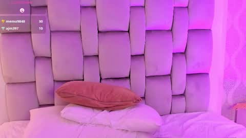 Rebeca Whatsson online show from 11-02-25, 03:36