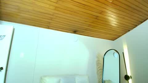 Rebeca Williams online show from 02-27-25, 04:31