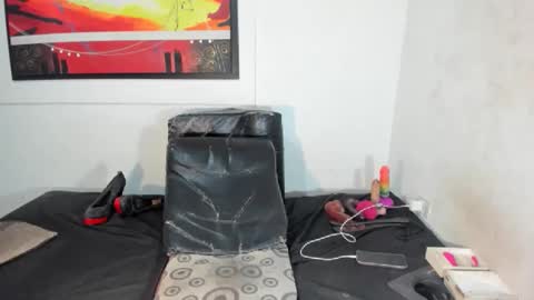 rebecabanks online show from 04-11-26, 07:56