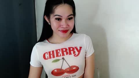 Snapshot of rebecca_slutt chatting on 10-15-25, 06:35 its me asian rebecca online show from 10-15-25, 06:35