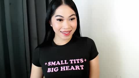 Snapshot of rebecca_slutt chatting on 02-01-26, 01:09 its me asian rebecca online show from 02-01-26, 01:09