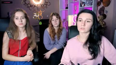 Snapshot of rebecca_smile_ chatting on 10-15-25, 07:03 rebecca_smile_ online show from 10-15-25, 07:03