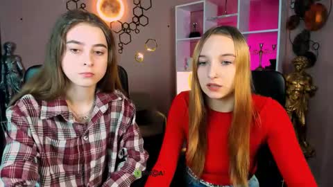 rebecca_smile_ online show from 12-20-25, 10:11