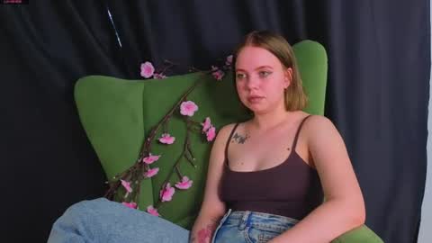 rebeccacruze online show from 06-14-26, 07:54