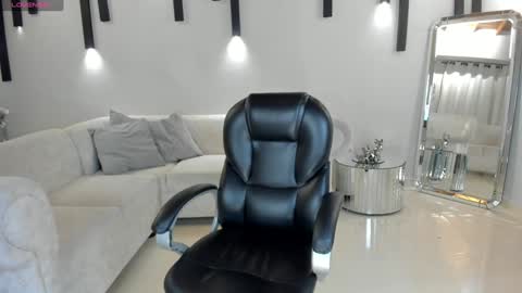 Rebe online show from 01-20-25, 04:43