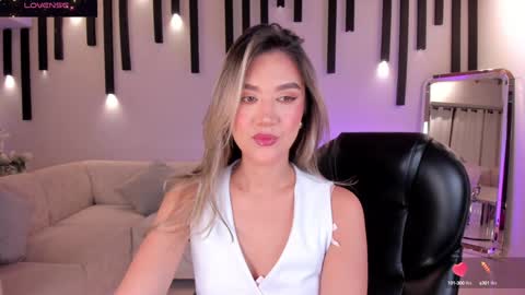 Rebe online show from 01-30-25, 03:22