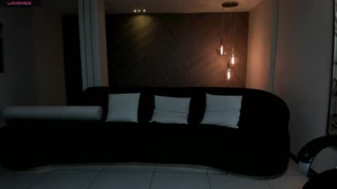 Snapshot of rebeccahudson_ chatting on 04-30-26, 07:42 Rebe online show from 04-30-26, 07:42